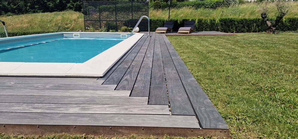 Accoya Grey pool surround